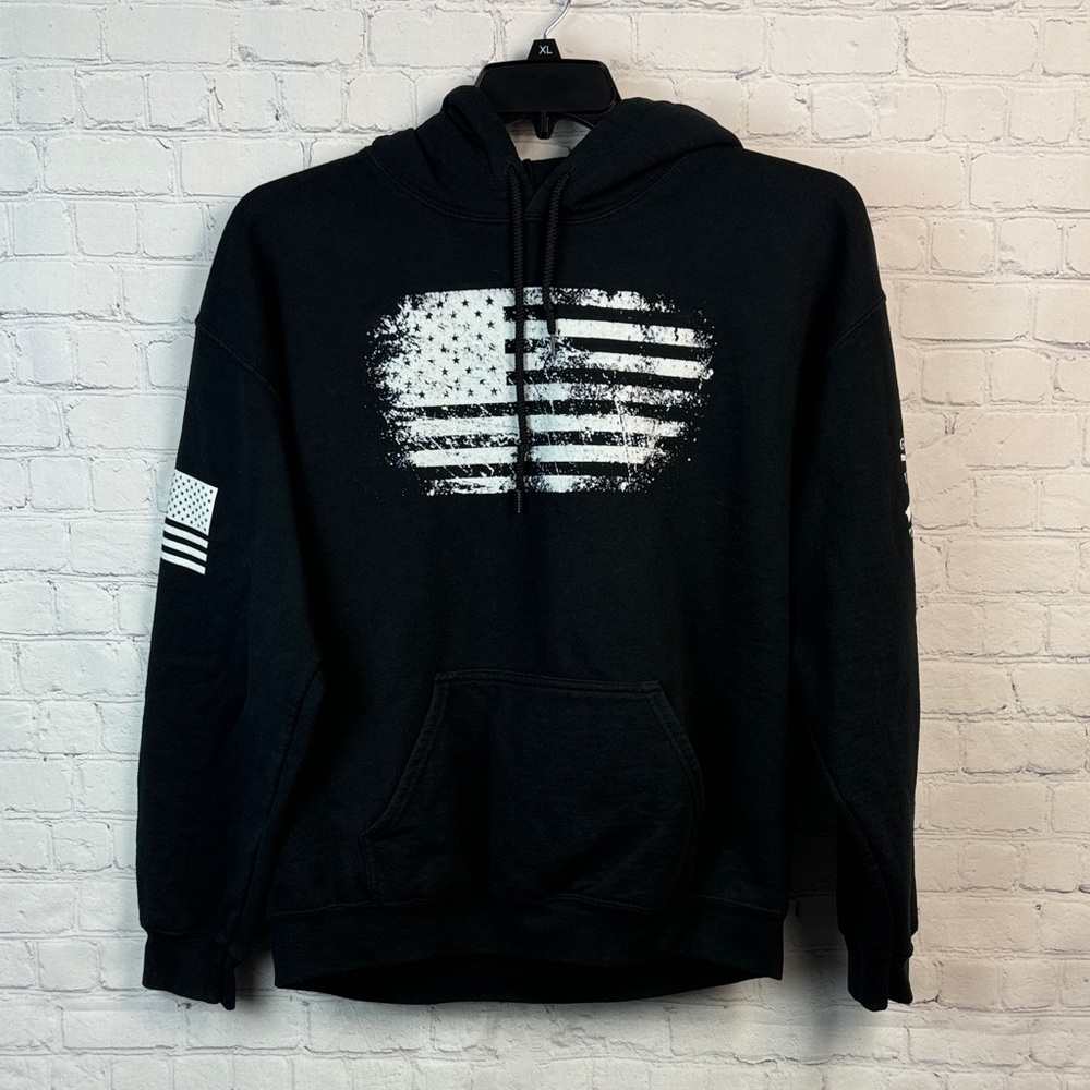 Grunt Style Black and White Flag Hoodie Size Large